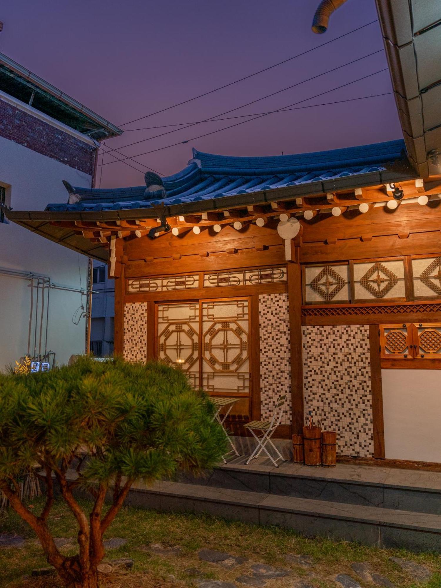 Feelgood Hanok Villa Andong Exterior photo